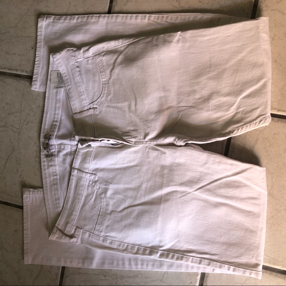 EUC White Hollister skinny jeans Size 15R W32 L32